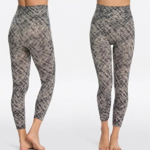 NWT Spanx Tan Brown Chic Edgy Feminine Retro Comfy Trendy Leggings Size Medium - Picture 1 of 5